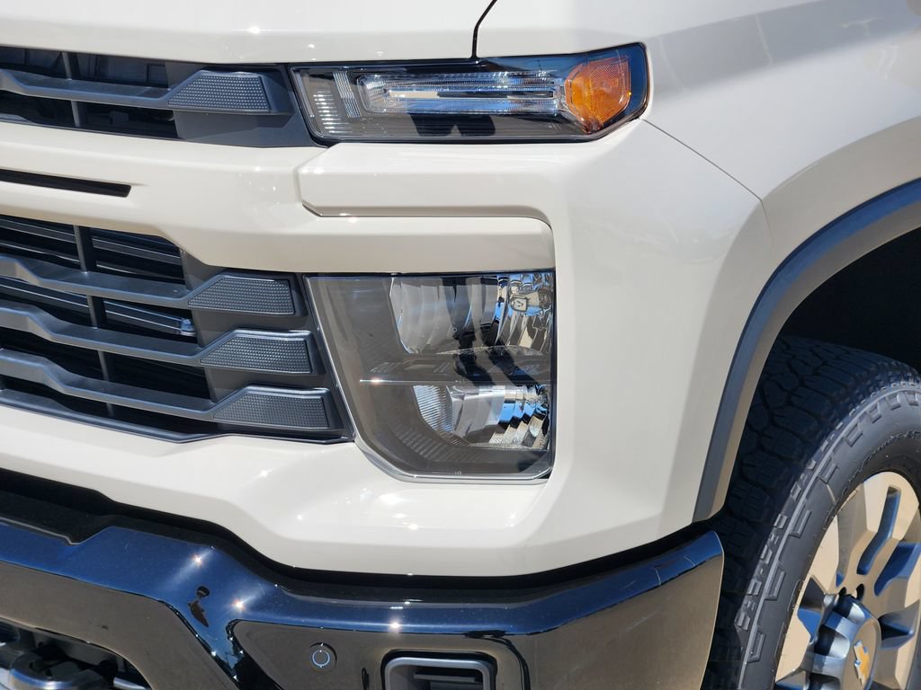 New 2026 Chevrolet Silverado 2500 Custom w/ Custom Value Package AWD/4WD image 6