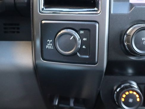 Used 2019 Ford F150 XLT w/ Equipment Group 302A Luxury image 14