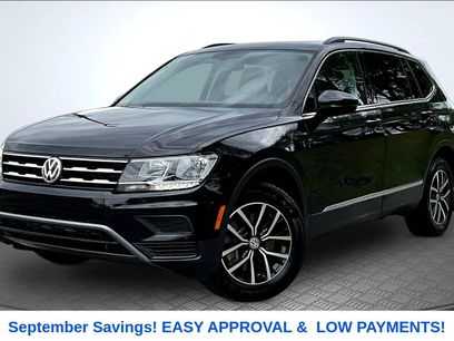 Used 2021 Volkswagen Tiguan SE w/ Panoramic Sunroof Package