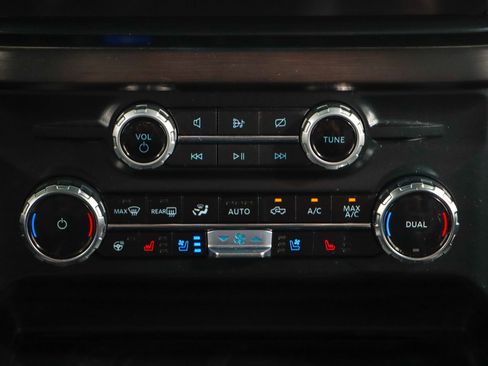 Used 2023 Ford F250 Lariat w/ Sport Appearance Package image 21