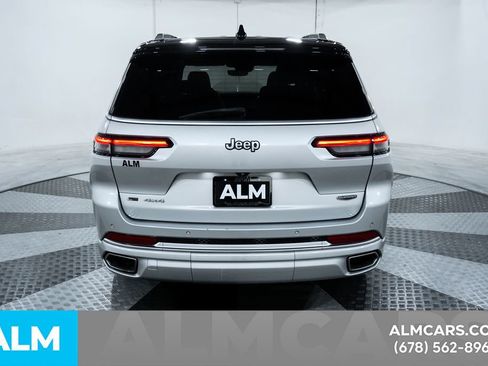 Used 2022 Jeep Grand Cherokee L Summit w/ Luxury Tech Group V AWD/4WD image 5