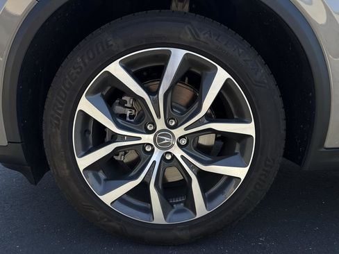 Used 2024 Acura MDX SH-AWD w/ Technology Package image 9