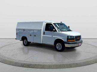 New 2025 GMC Savana 3500 w/ Power Convenience Package RWD video 2
