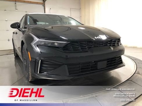 New 2026 Kia K5 LXS FWD image 1