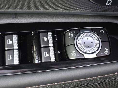 New 2026 Lincoln Nautilus Premier w/ Equipment Group 102A AWD/4WD image 22