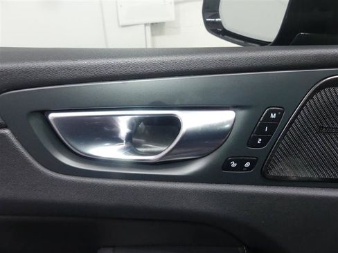 Used 2023 Volvo XC60 B5 Ultimate w/ Climate Package AWD/4WD image 20