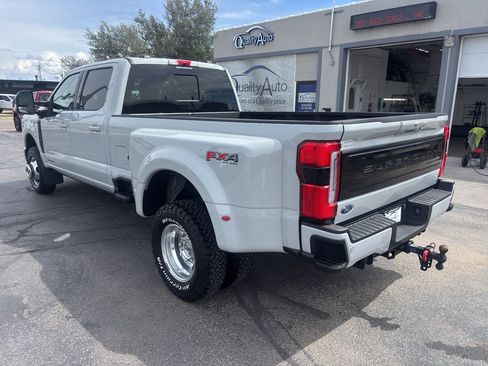 Used 2025 Ford F350 Platinum AWD/4WD image 8