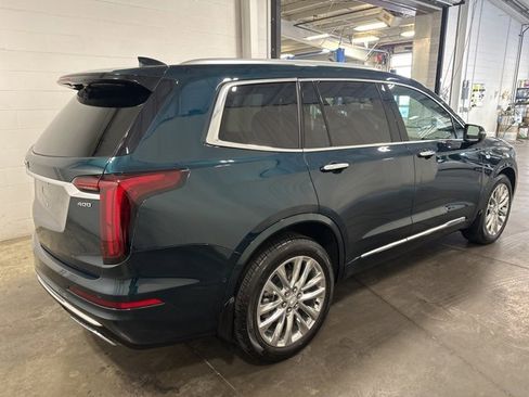 Used 2025 Cadillac XT6 Premium Luxury w/ Technology Package image 4