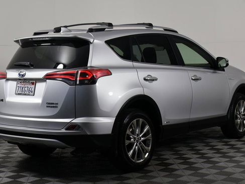 Used 2016 Toyota RAV4 Limited w/ Advanced Technology Package AWD/4WD image 4