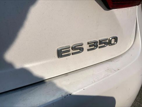 Used 2018 Lexus ES 350 w/ Luxury Package w/Wood Trim FWD image 10