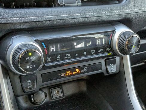 Used 2024 Toyota RAV4 XLE image 21