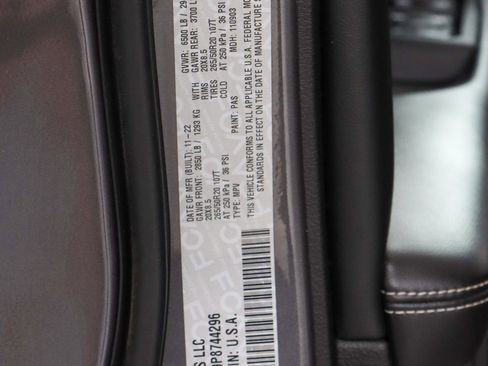 Used 2023 Jeep Grand Cherokee L Limited w/ Rear Seat Video Group I image 34