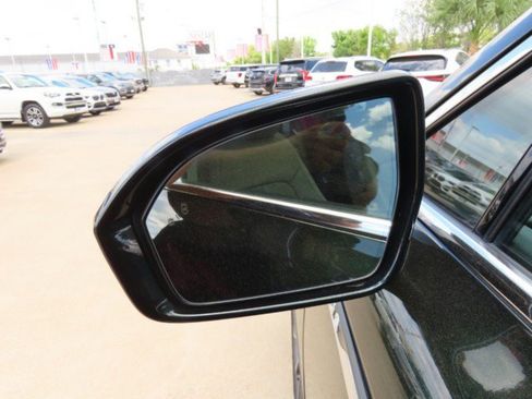 Used 2021 Lincoln Nautilus Reserve w/ Equipment Group 202A image 17