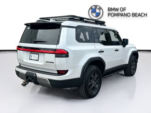 Used 2024 Lexus GX 550 AWD/4WD image 7