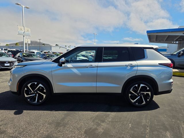 Used 2022 Mitsubishi Outlander ES FWD image 11
