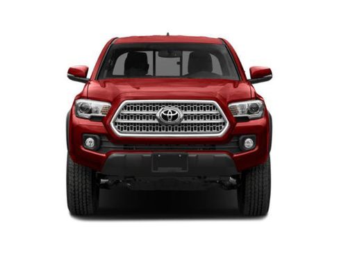 Used 2018 Toyota Tacoma TRD Off-Road image 4