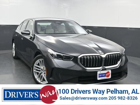 Used 2025 BMW 530i xDrive w/ Premium Package AWD/4WD image 1