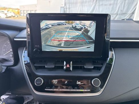 Used 2024 Toyota Corolla LE image 13