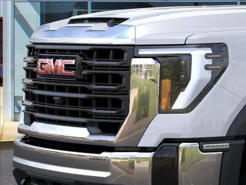 New 2026 GMC Sierra 3500 Pro AWD/4WD image 13
