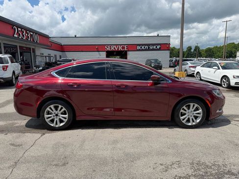 Used 2015 Chrysler 200 Limited w/ Convenience Group FWD image 2