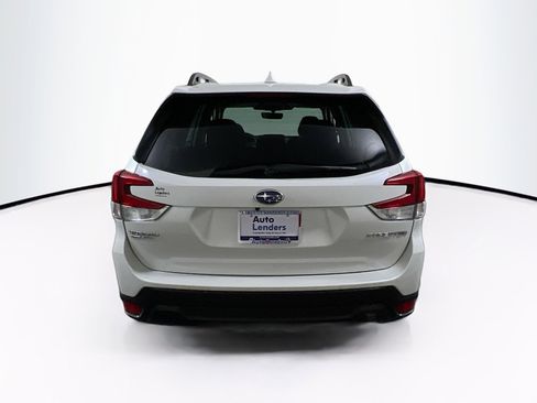 Used 2022 Subaru Forester Premium image 6