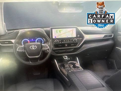 Used 2026 Toyota Highlander Limited AWD/4WD image 4