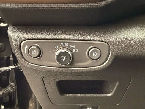 Used 2023 Chevrolet TrailBlazer ACTIV w/ Sun and Liftgate Package image 17