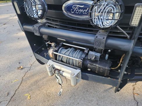 Used 2017 Ford F250 XL w/ Power Equipment Group image 3