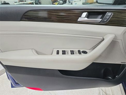 Used 2016 Hyundai Sonata Limited w/ Option Group 04 image 38