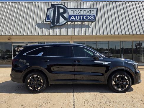 Used 2025 Kia Sorento S w/ Panoramic Sunroof Package FWD image 9