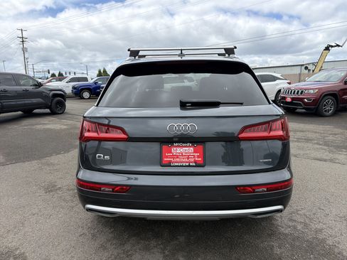 Used 2019 Audi Q5 2.0T Premium Plus w/ Premium Plus Package AWD/4WD image 4