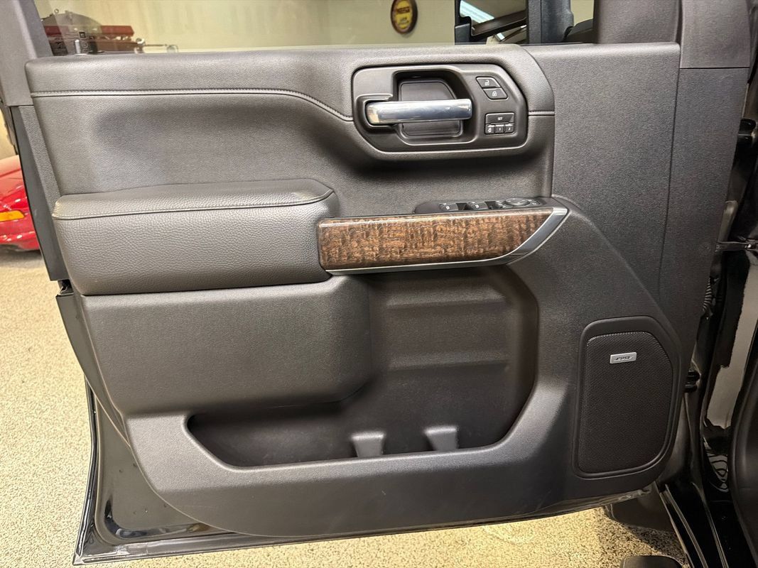 Used 2020 GMC Sierra 3500 Denali w/ Denali Ultimate Package AWD/4WD image 30
