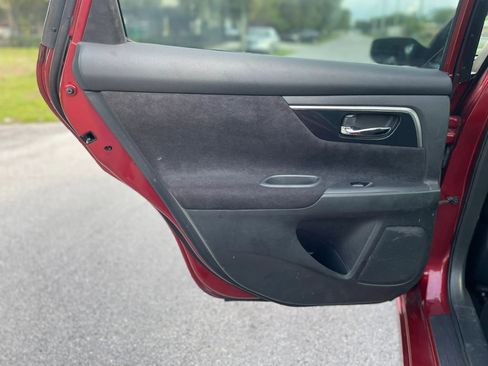 Used 2013 Nissan Altima 2.5 S FWD image 25
