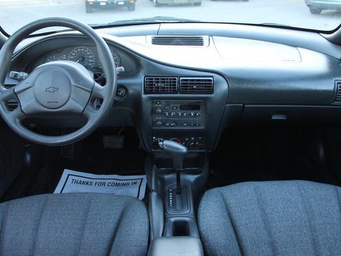 Used 2005 Chevrolet Cavalier Sedan w/ Preferred Equipment Group FWD image 25