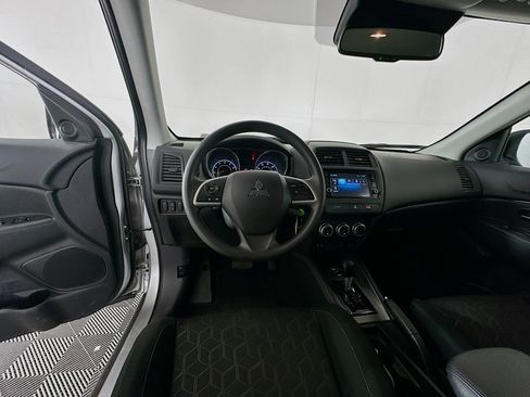 Used 2025 Mitsubishi Outlander Sport AWD image 30
