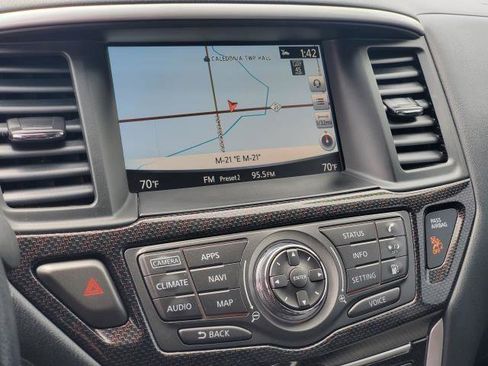 Used 2020 Nissan Pathfinder SL w/ Rock Creek Edition image 15