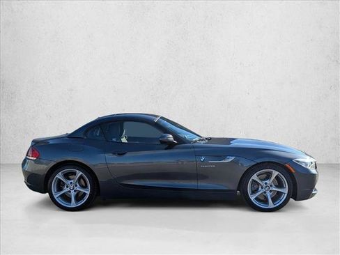 Used 2014 BMW Z4 sDrive28i image 4