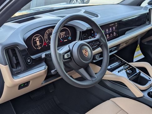 New 2026 Porsche Cayenne image 4