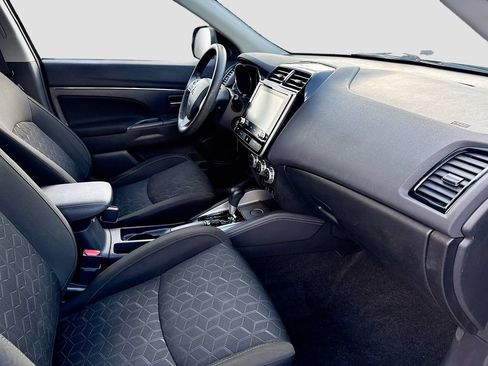 Used 2020 Mitsubishi Outlander Sport ES FWD image 33
