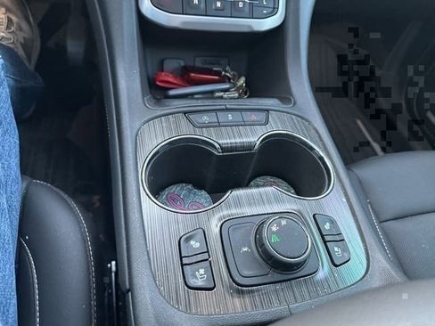 Certified 2023 GMC Acadia SLT w/ Technology Package image 32