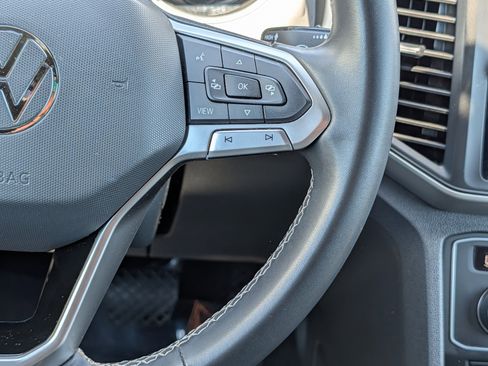 Used 2021 Volkswagen Atlas Cross Sport SE FWD image 23