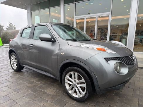 Used 2011 Nissan Juke S image 3