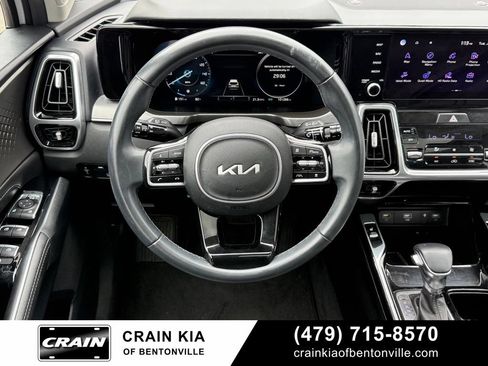 Used 2023 Kia Sorento SX AWD/4WD image 13