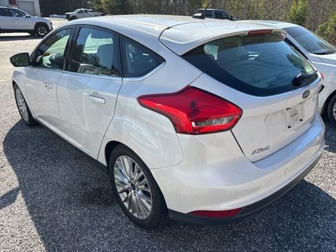 Used 2015 Ford Focus Titanium image 4
