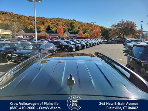 Certified 2021 Volkswagen Atlas SE w/ Panoramic Sunroof Package image 15