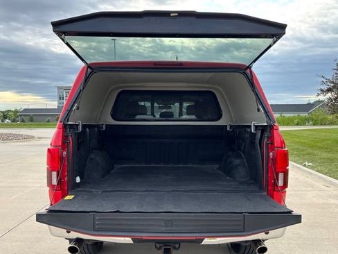 Used 2018 Ford F150 Lariat w/ Equipment Group 502A Luxury AWD/4WD image 19