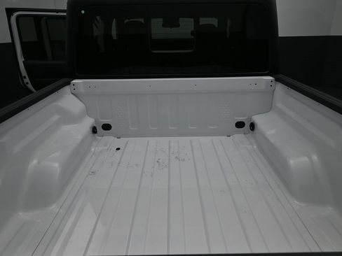 New 2025 Jeep Gladiator Sport image 29