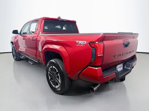 Used 2025 Toyota Tacoma TRD Sport AWD/4WD image 5