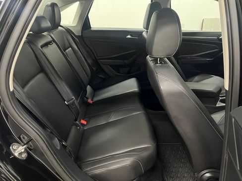 Used 2019 Volkswagen Jetta SEL w/ Cold Weather Package FWD image 38