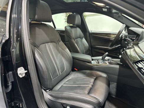 Used 2018 BMW 540i xDrive w/ M Sport Package AWD/4WD image 53